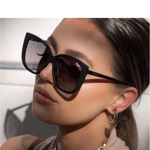 Quay Ever After Frame Matte Black / Lens Smoke Fade 125 NWT $90 - Picture 6 of 11